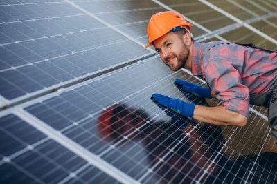 Zelf zonnepanelen op je dak plaatsen?